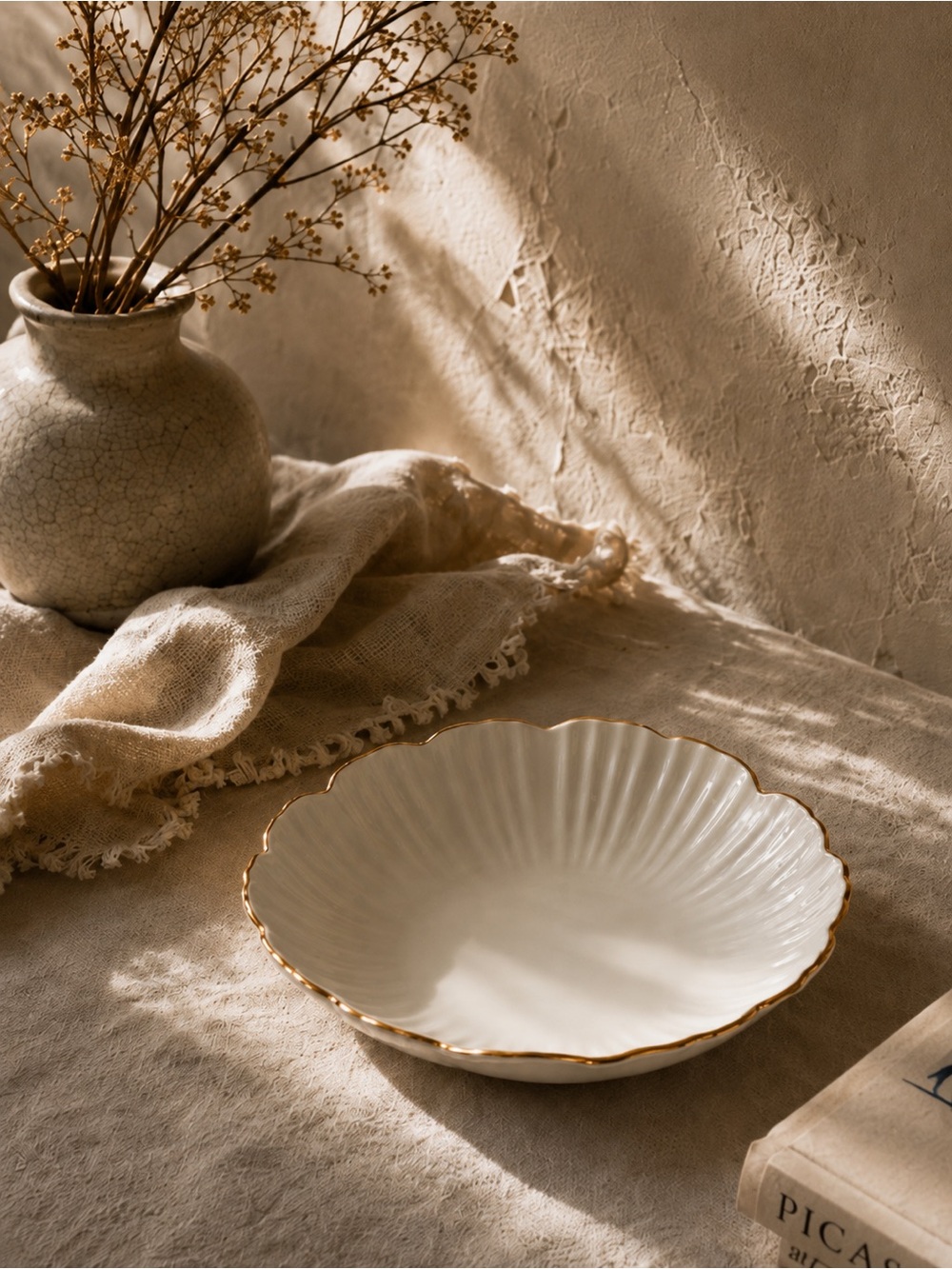 H&M HOME (9.5”) White Scalloped Gold Rim Dinner Plate